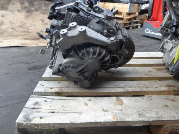 BOITE DE VITESSE 6 VITESSE OPEL ASTRA J 1.6 DIESEL - Vue 4